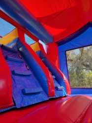https://bubblybouncerentals.com/rentals/combo-bounce-houses/carnival-combo-bounce-slide-wet-dry/